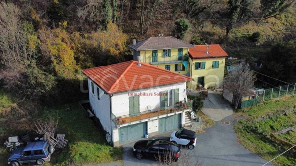 casa indipendente in vendita a Varazze in zona Alpicella