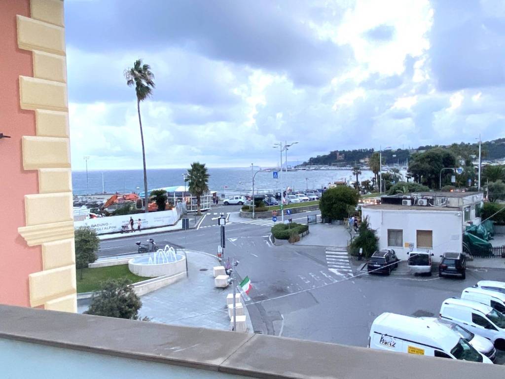 appartamento in vendita a Varazze