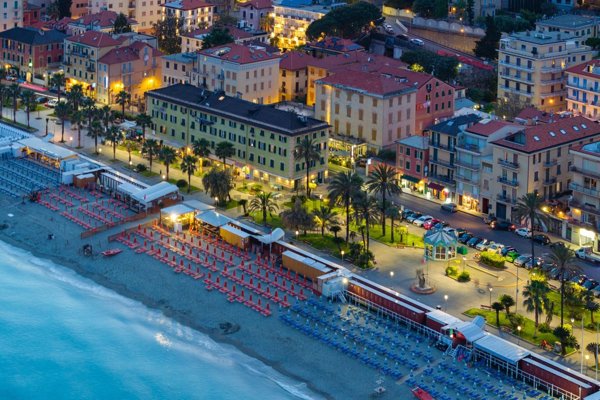 appartamento in vendita a Varazze