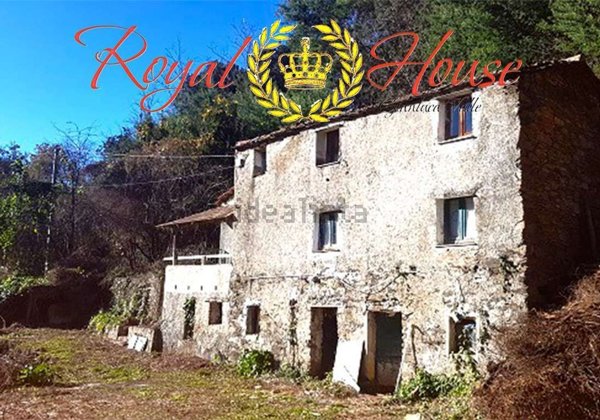 casale in vendita a Varazze