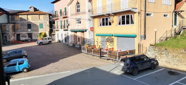 appartamento in vendita a Varazze in zona Alpicella