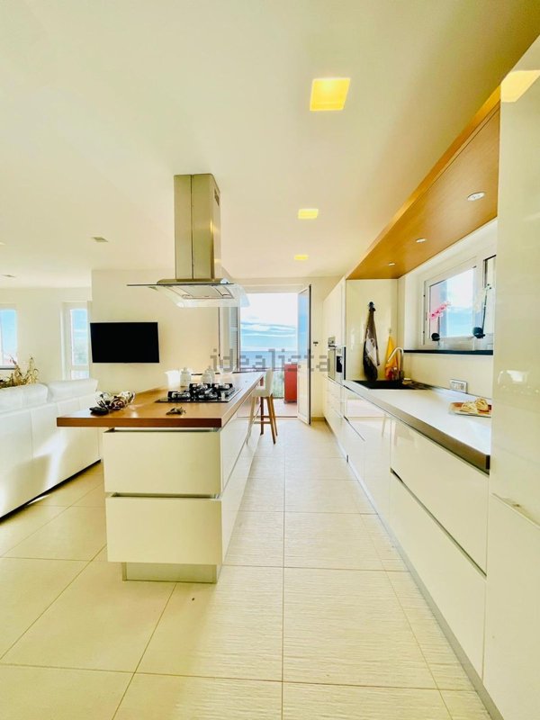 appartamento in vendita a Varazze