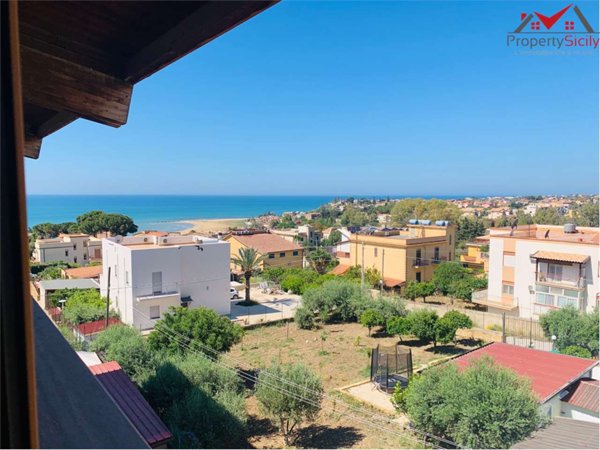 appartamento in vendita a Varazze in zona Pero