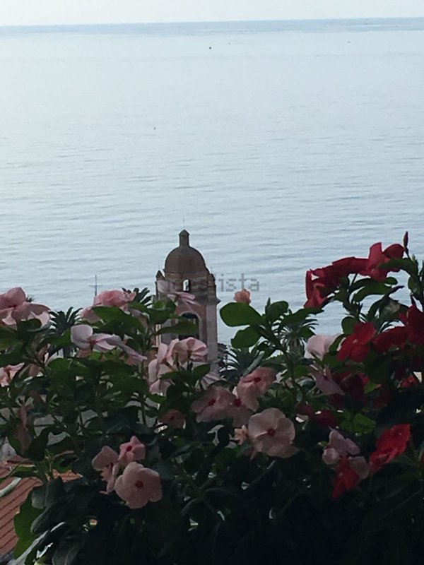 appartamento in vendita a Varazze