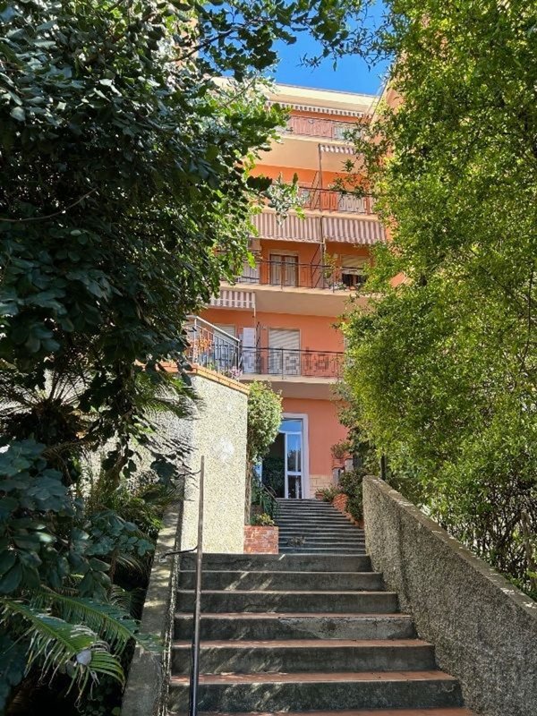 appartamento in vendita a Varazze