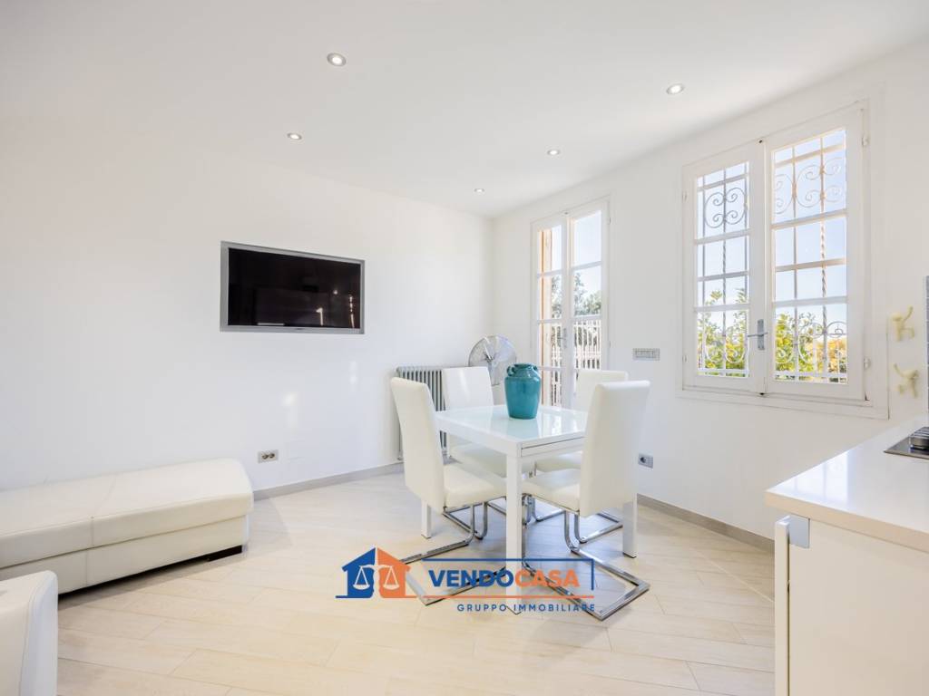 appartamento in vendita a Varazze in zona Castagnabuona