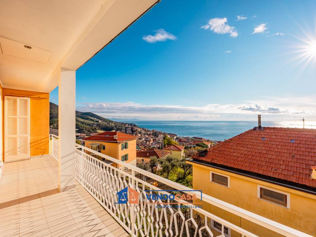 appartamento in vendita a Varazze