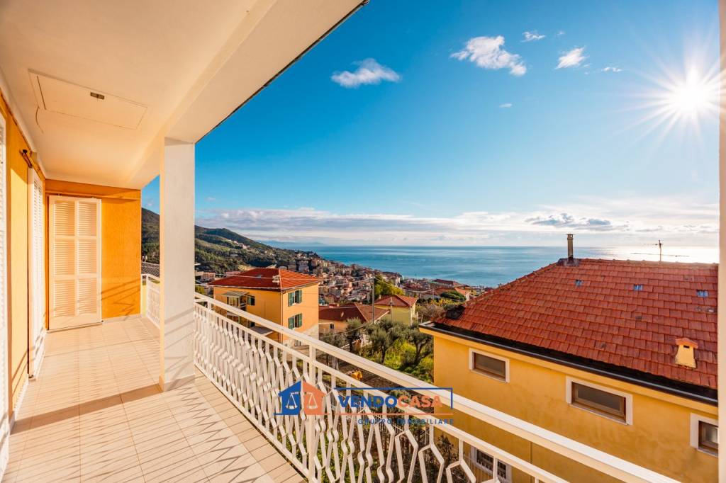 appartamento in vendita a Varazze