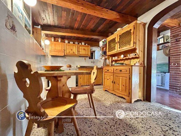 casa indipendente in vendita a Varazze in zona Casanova
