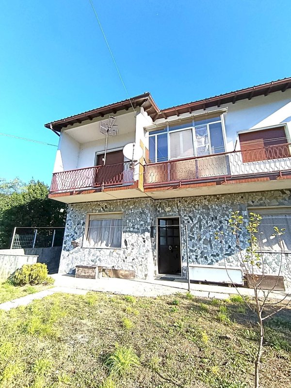 casa indipendente in vendita a Varazze