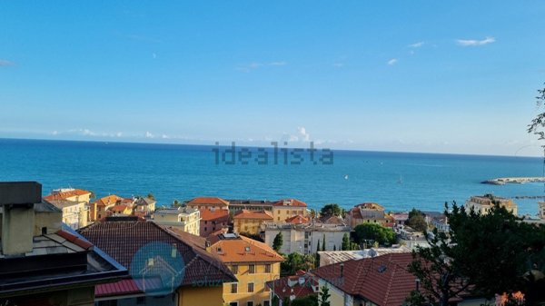 casa indipendente in vendita a Varazze