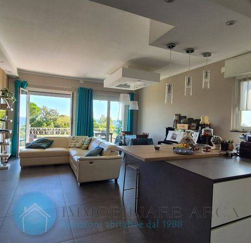 casa indipendente in vendita a Varazze