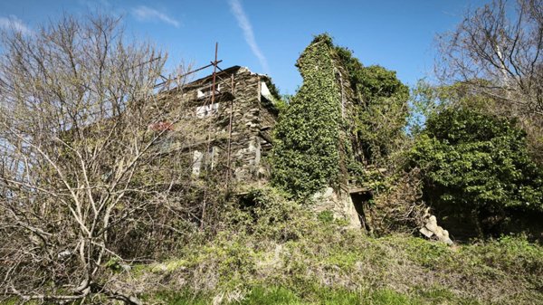 casa indipendente in vendita a Varazze in zona Alpicella