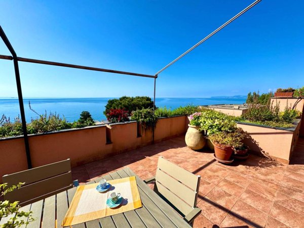 appartamento in vendita a Varazze