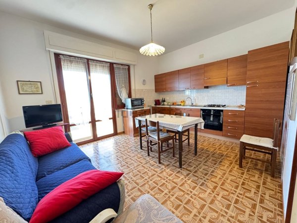 appartamento in vendita a Varazze in zona Castagnabuona