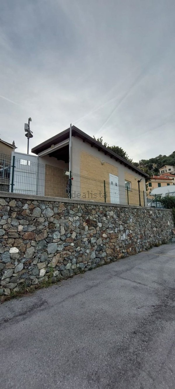 locale di sgombero in vendita a Varazze in zona Cantalupo