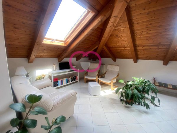 casa indipendente in vendita a Varazze in zona Pero