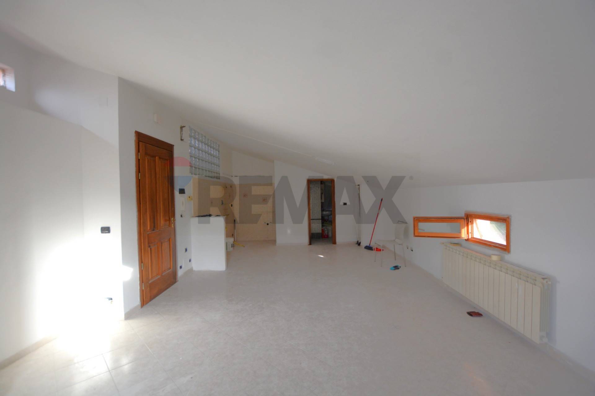 appartamento in vendita a Varazze in zona Pero