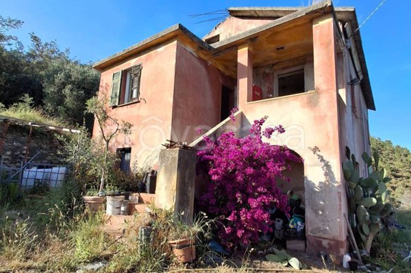 casa indipendente in vendita a Varazze