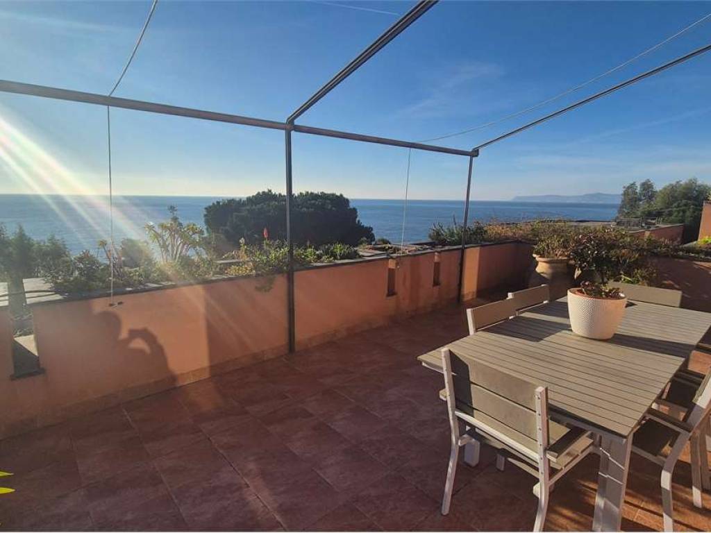 appartamento in vendita a Varazze