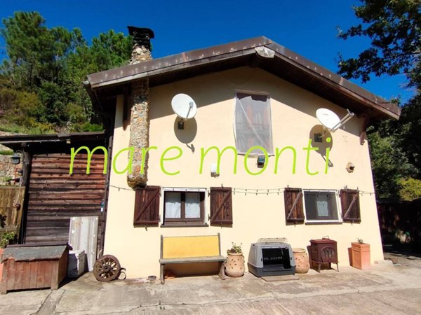 casa indipendente in vendita a Varazze