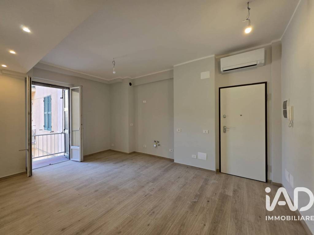 appartamento in vendita a Varazze