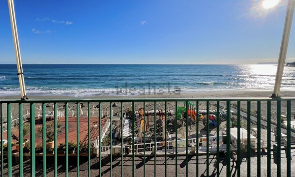 appartamento in vendita a Varazze