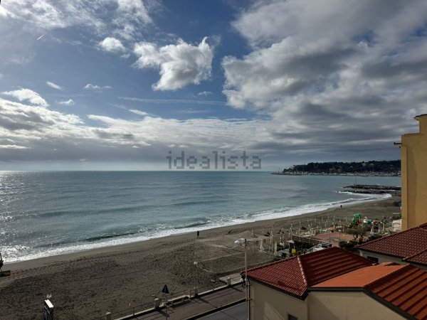 appartamento in vendita a Varazze