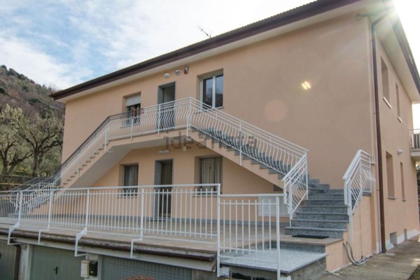 appartamento in vendita a Varazze in zona Casanova