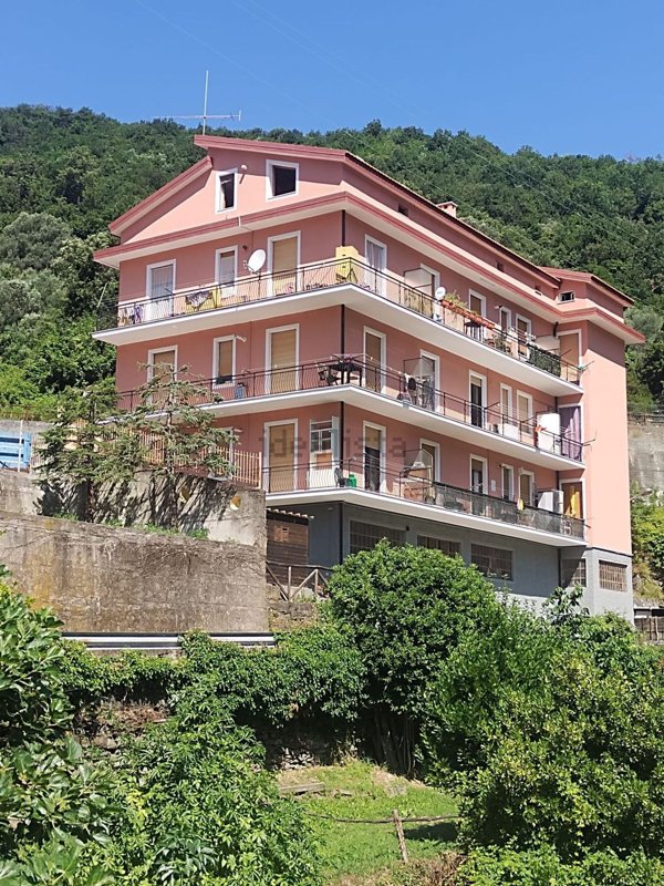 appartamento in vendita a Varazze in zona Pero