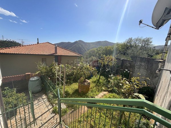 casa indipendente in vendita a Varazze