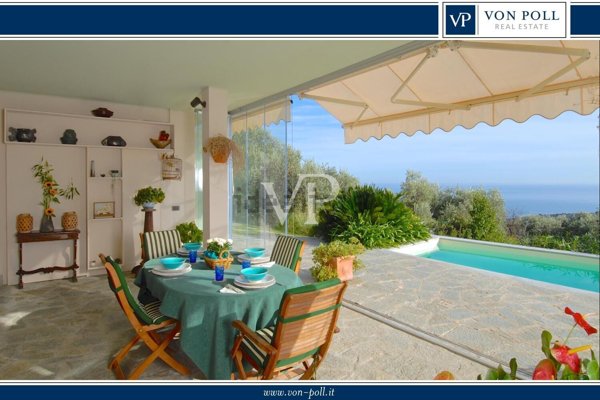 casa indipendente in vendita a Varazze