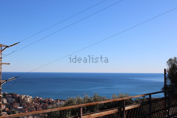 casa indipendente in vendita a Varazze