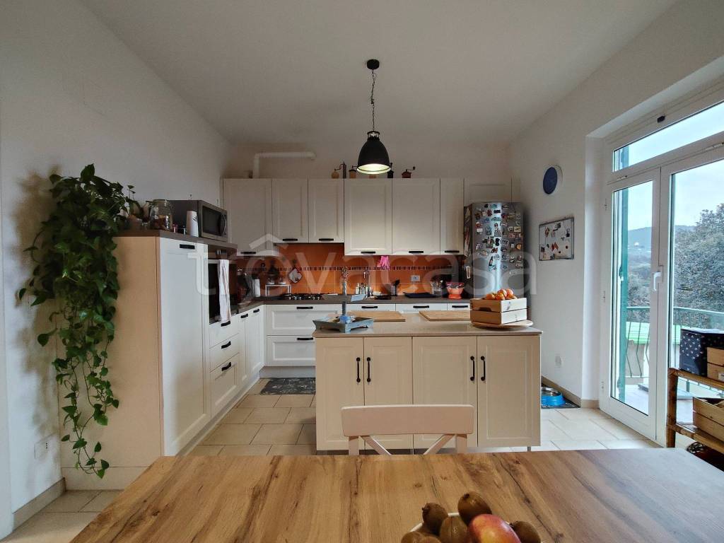 appartamento in vendita a Varazze in zona Casanova