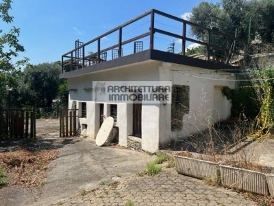 casa indipendente in vendita a Varazze