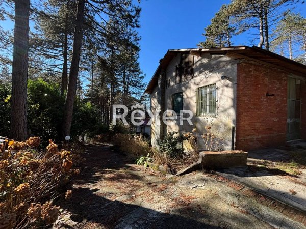 casa indipendente in vendita a Varazze in zona Alpicella