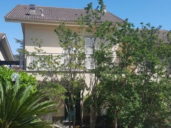 appartamento in vendita a Varazze in zona Castagnabuona