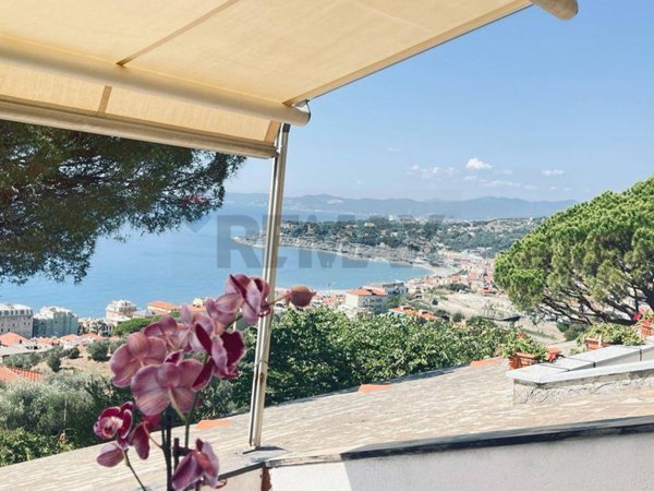 casa indipendente in vendita a Varazze in zona Cantalupo