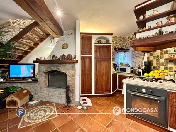 casa indipendente in vendita a Varazze in zona Casanova