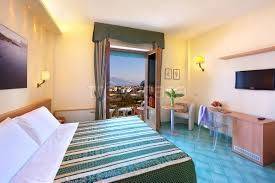 negozio in vendita a Varazze