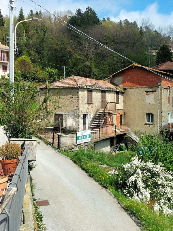 casa indipendente in vendita a Varazze