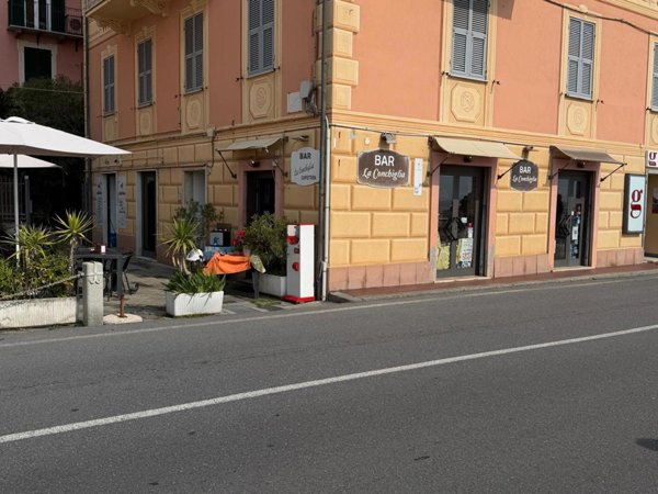 negozio in vendita a Varazze