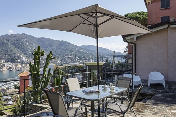 casa indipendente in vendita a Varazze