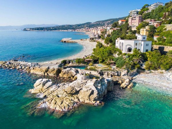 casa indipendente in vendita a Varazze