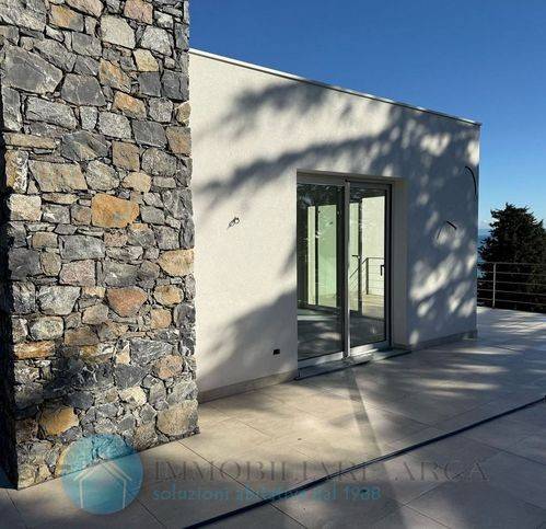 casa indipendente in vendita a Varazze