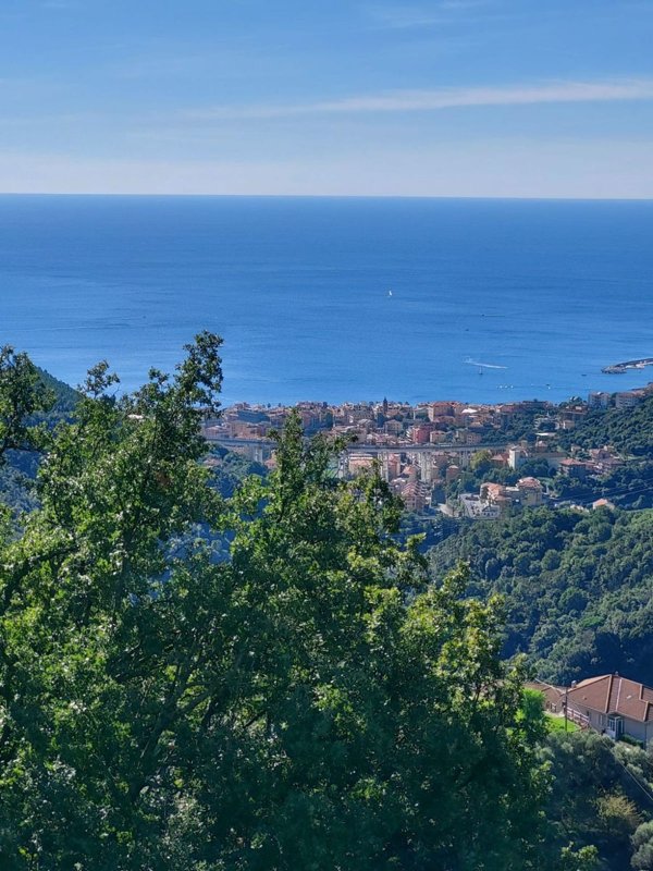 appartamento in vendita a Varazze in zona Casanova