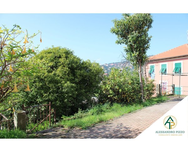 appartamento in vendita a Varazze