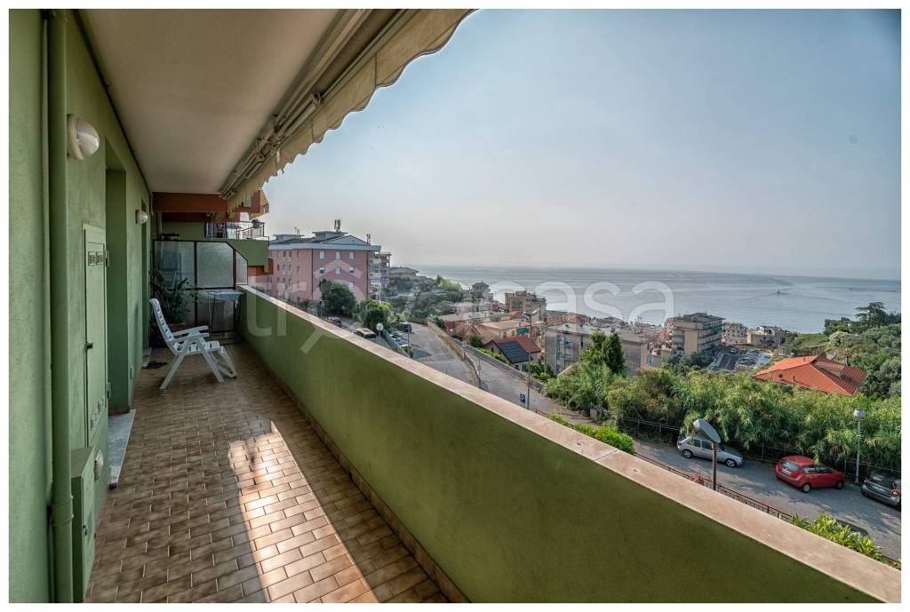 appartamento in vendita a Varazze in zona Cantalupo