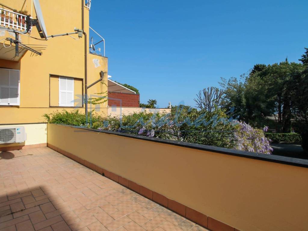 appartamento in vendita a Varazze