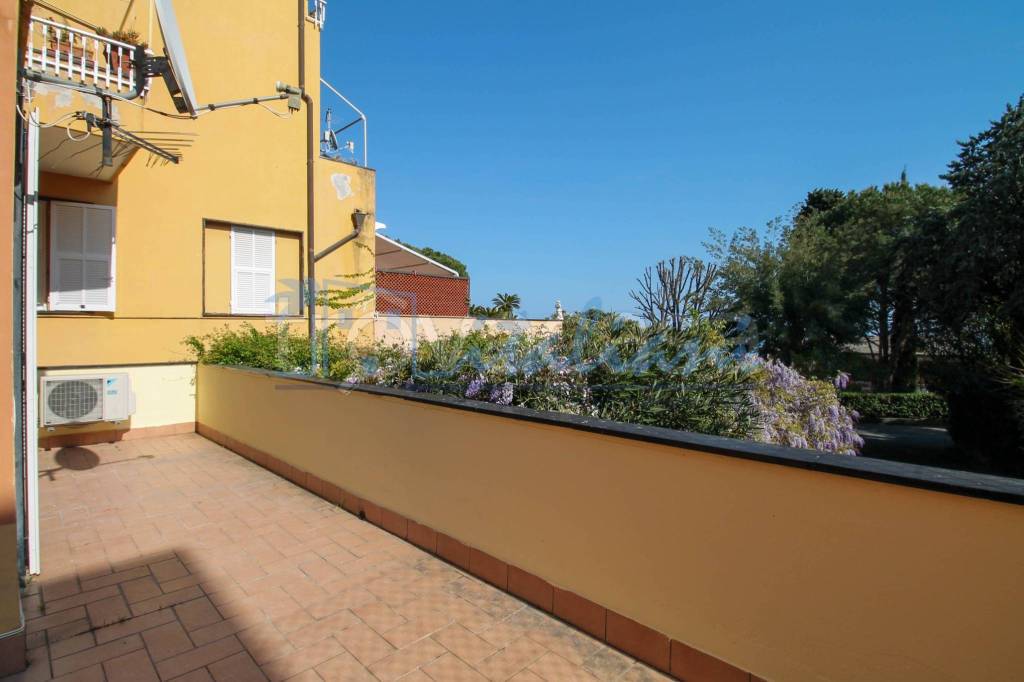 appartamento in vendita a Varazze